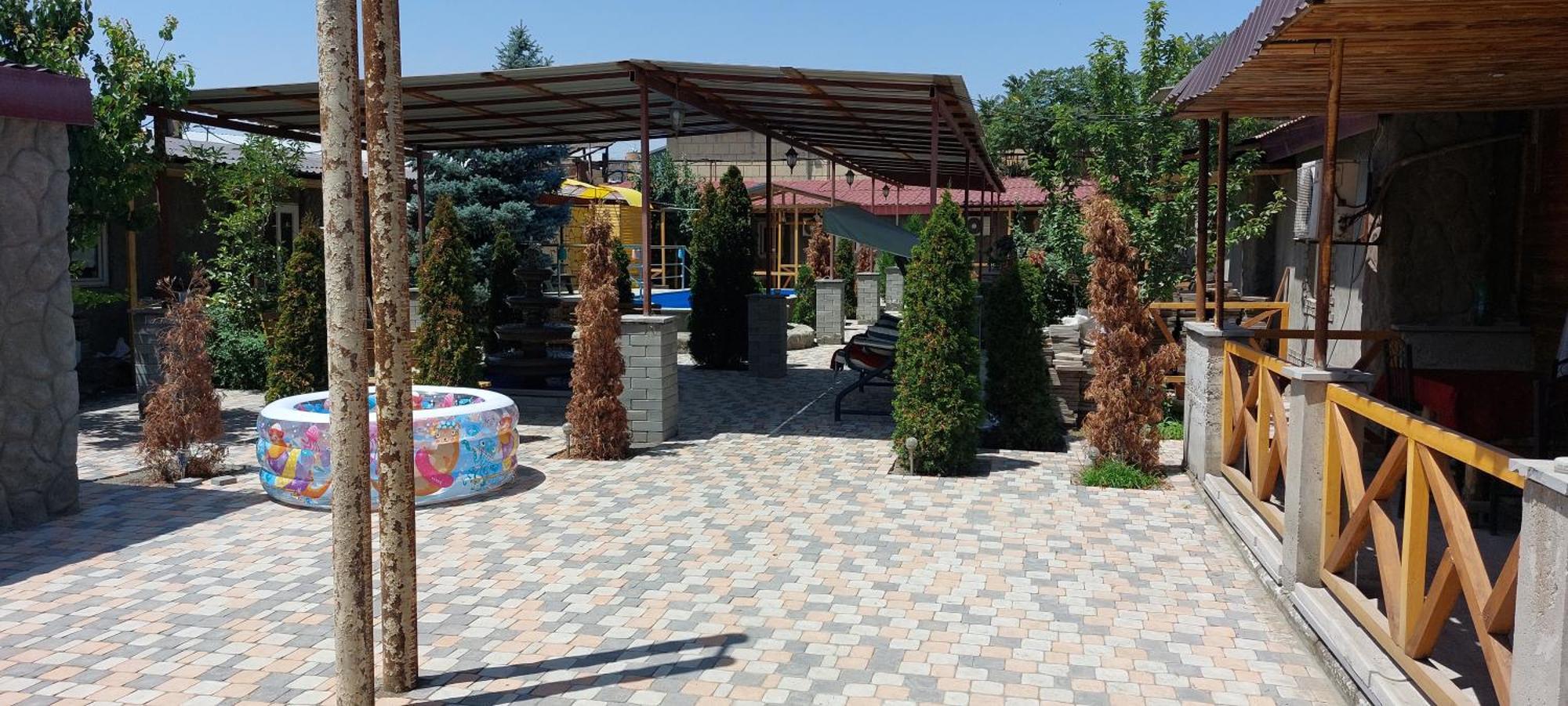 ARBA hotel Jerevan Buitenkant foto